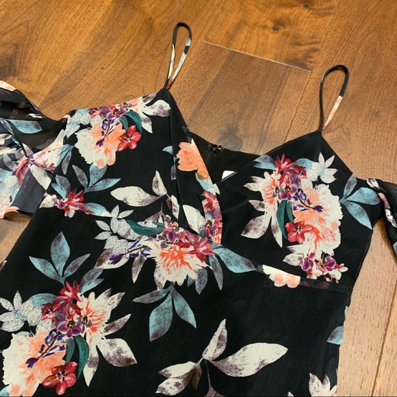 Scripted Floral Cold Shoulder Dress - Picture 7 of 10